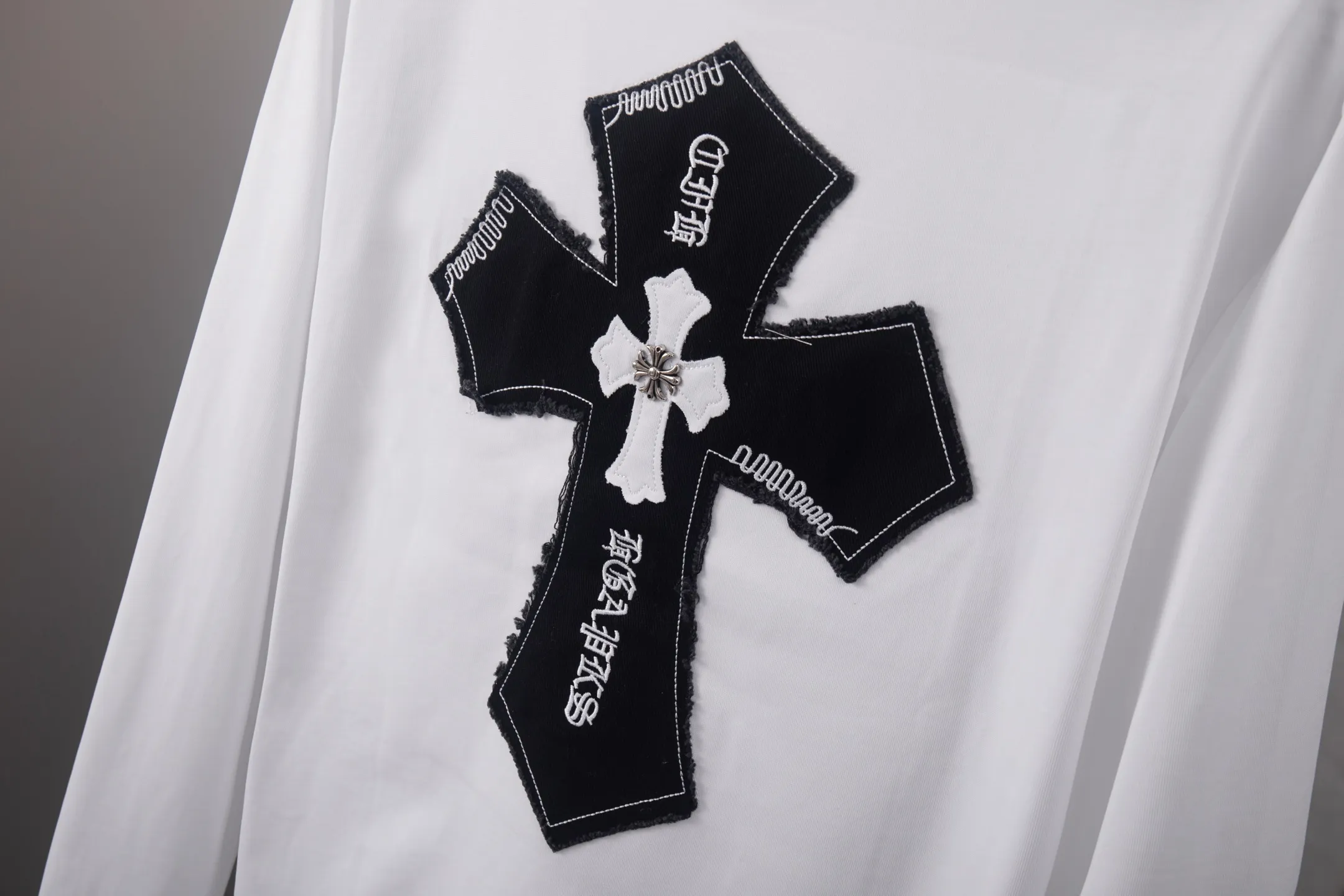 （ ） Chrome Hearts/ 2026New Arrival logo T 、 🪡 Same Style Quality😘😘 100% Versatile T 👍 ：Black、White Size：S-XL